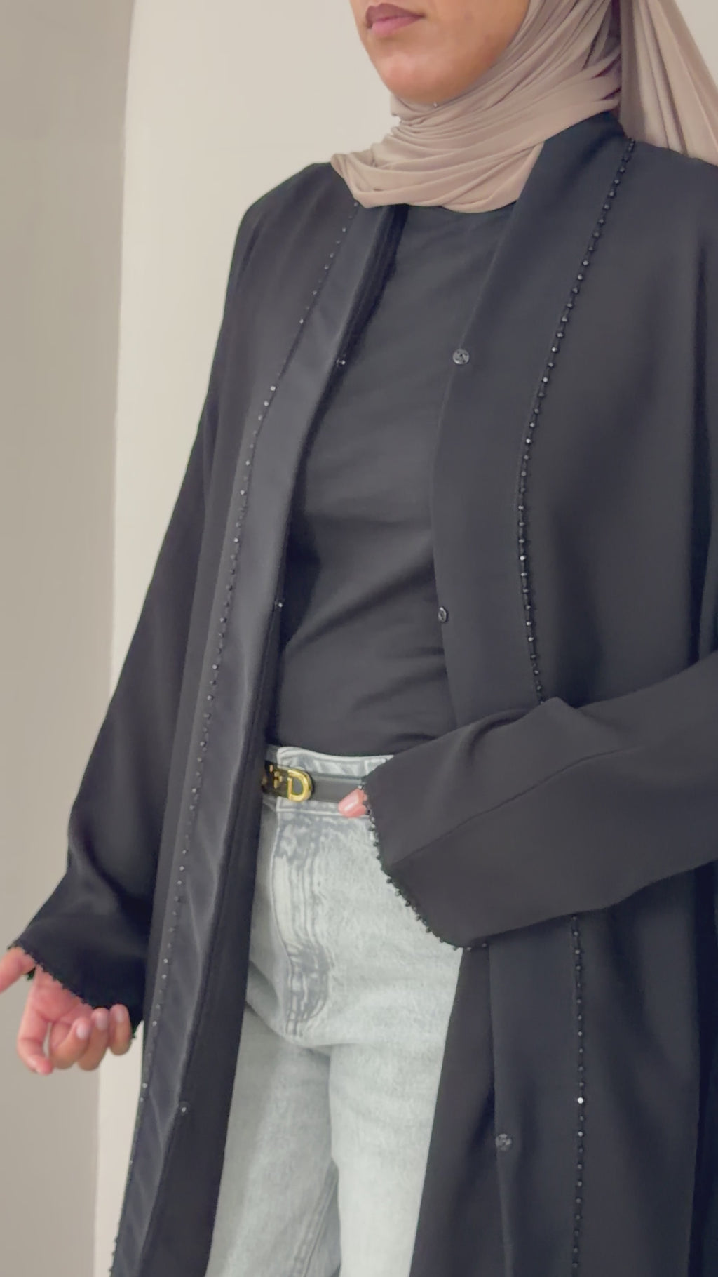 Abaya Nūr