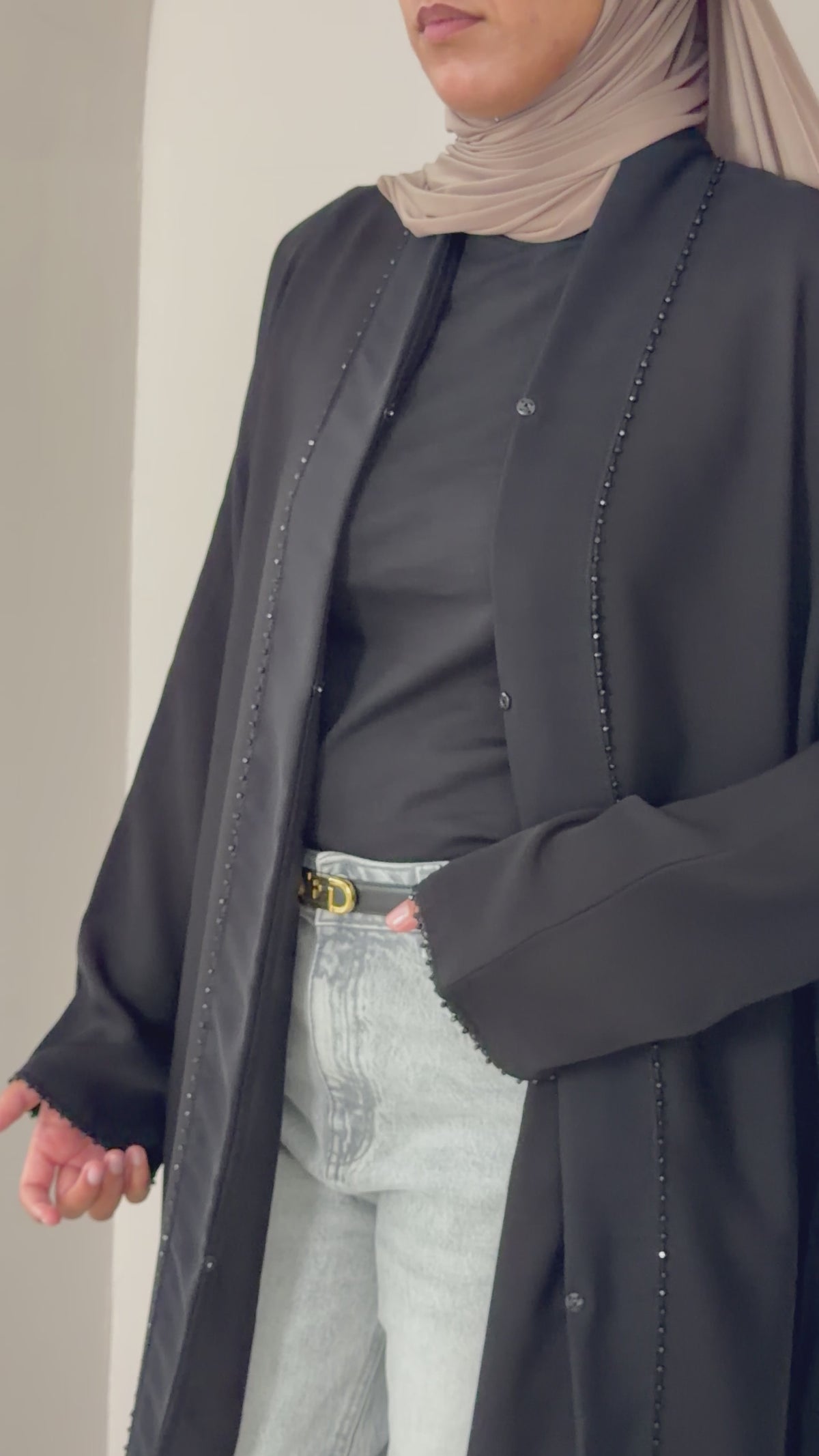 Abaya Nūr